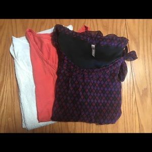 3 maternity tops size Medium. Bundle.